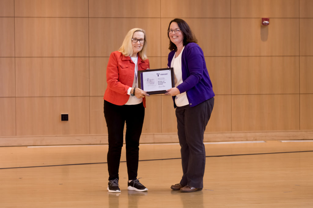 Marianna Giovannini accepting her award